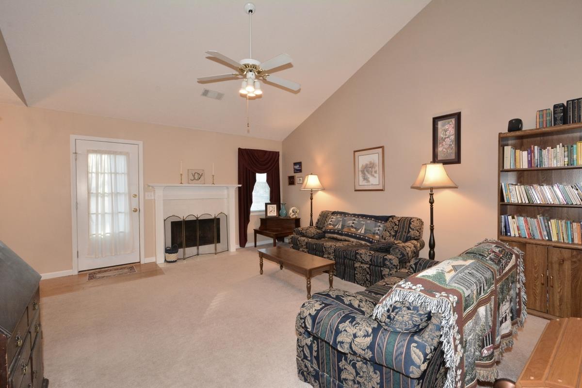 2935 Phillips Bend Xing, Buford, GA 30519 photo 3