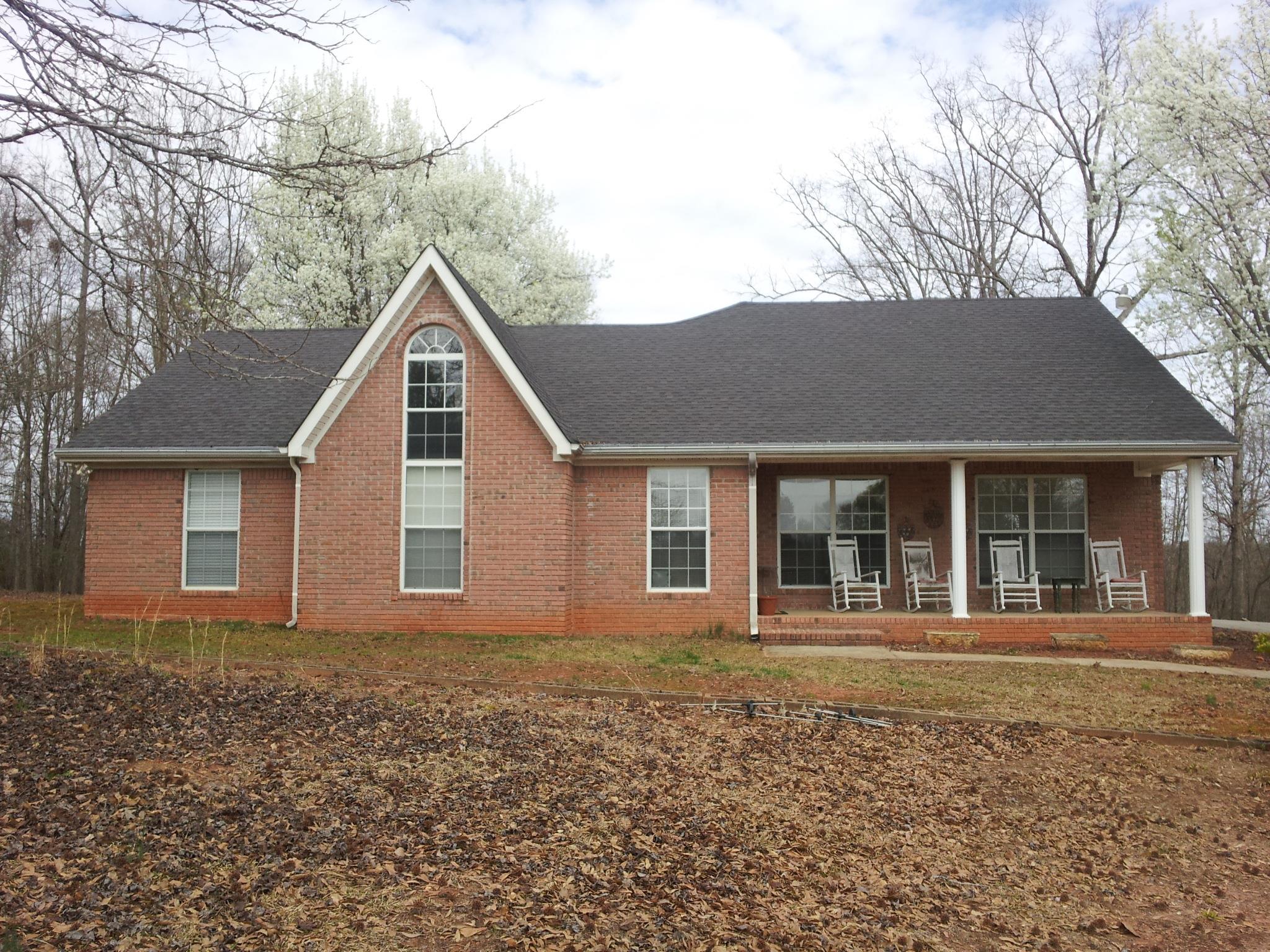 54 Eades Dr, Commerce, GA 30529 photo 1