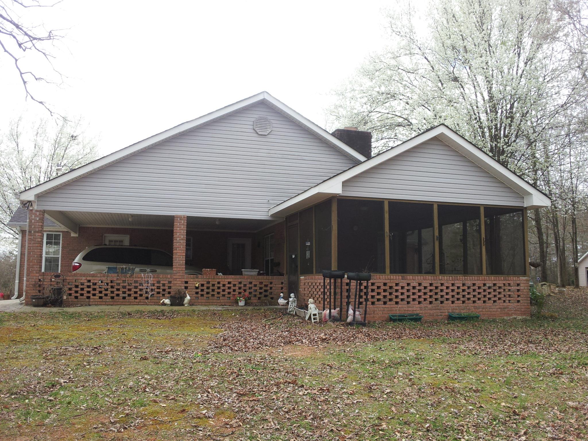 54 Eades Dr, Commerce, GA 30529 photo 2