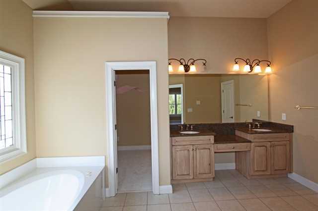 142 Augusta Dr, Mcdonough, GA 30253 photo 14