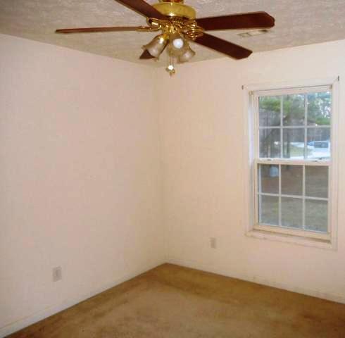 43 Robin Hood Rd, Covington, GA 30014 photo 5