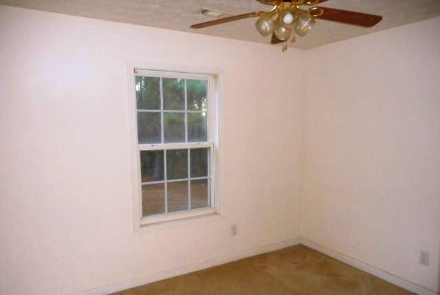 43 Robin Hood Rd, Covington, GA 30014 photo 4