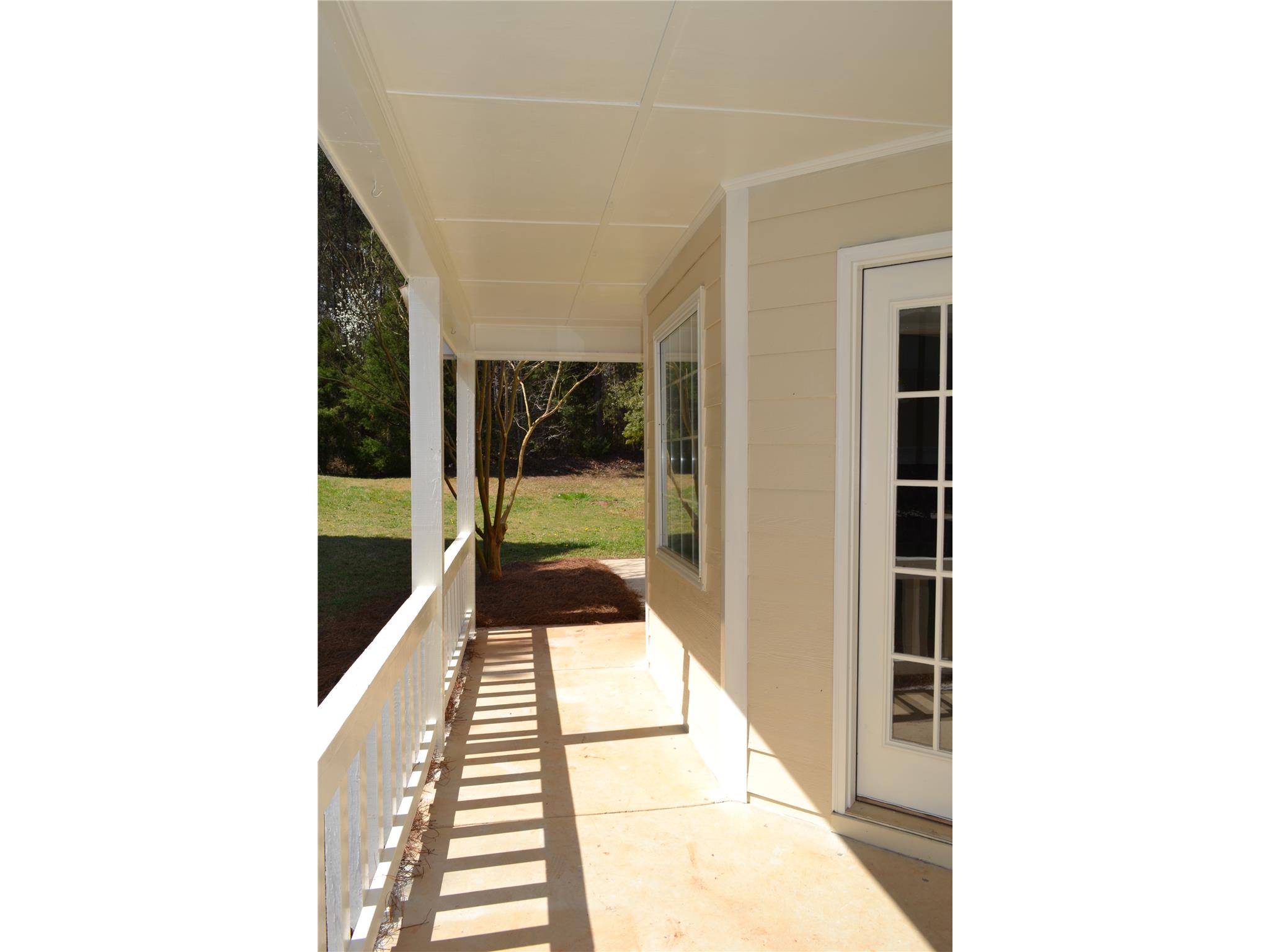 165 Lakefront Dr, Covington, GA 30016 photo 5