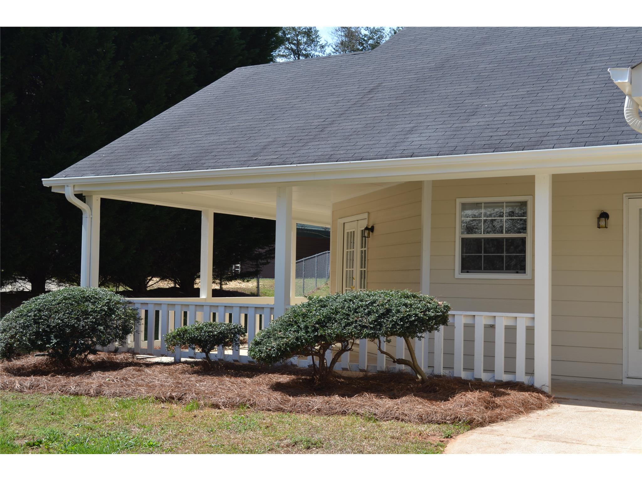 165 Lakefront Dr, Covington, GA 30016 photo 2