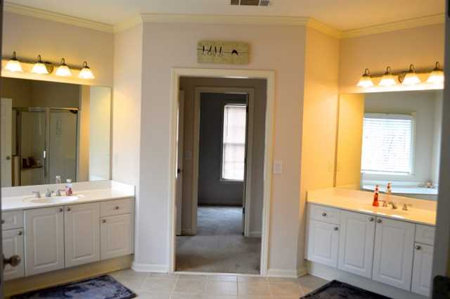 8635 Stone River Dr, Gainesville, GA 30506 photo 12