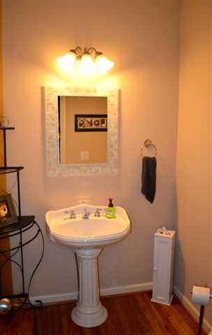 8635 Stone River Dr, Gainesville, GA 30506 photo 7