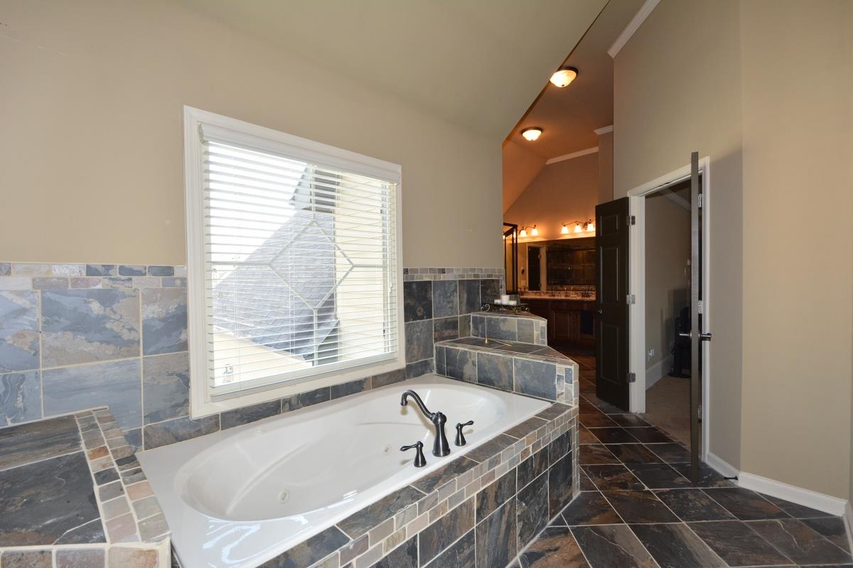 728 Cape Ivey Dr, Dacula, GA 30019 photo 16