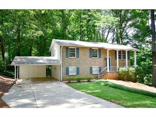 4098 Longview Dr, Atlanta, GA 30341 photo 2