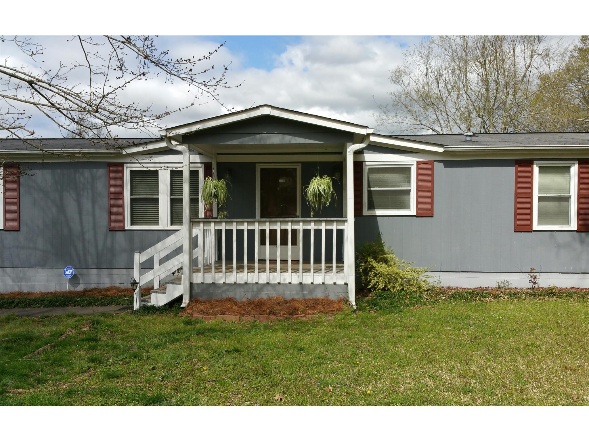 744 Cannafax Rd, Barnesville, GA 30204 photo 2
