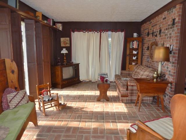 40 Oak Cliff Dr, Toccoa, GA 30577 photo 2