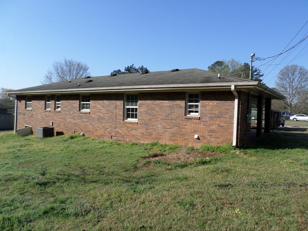 1319 Fairview Dr, Monroe, GA 30656 photo 2