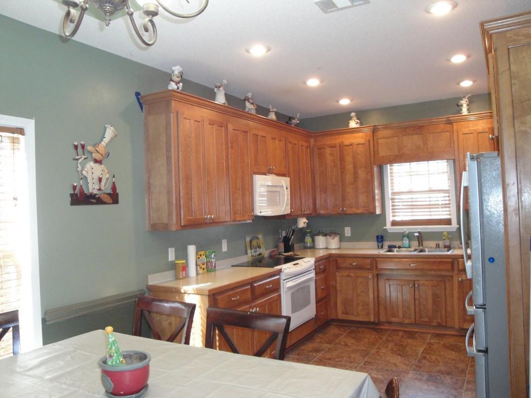108 Cedarland Dr, Warner Robins, GA 31088 photo 4