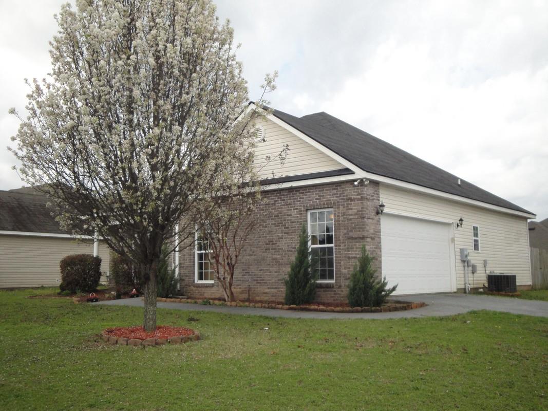 108 Cedarland Dr, Warner Robins, GA 31088 photo 3