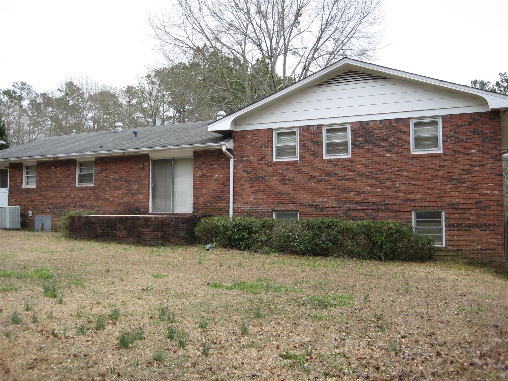 179 Settle St, Winder, GA 30680 photo 2