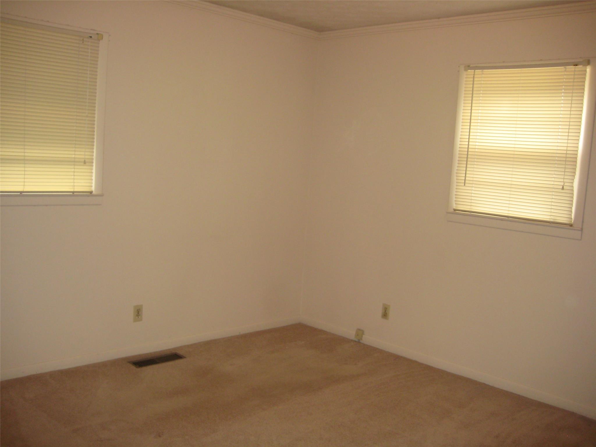 179 Settle St, Winder, GA 30680 photo 9