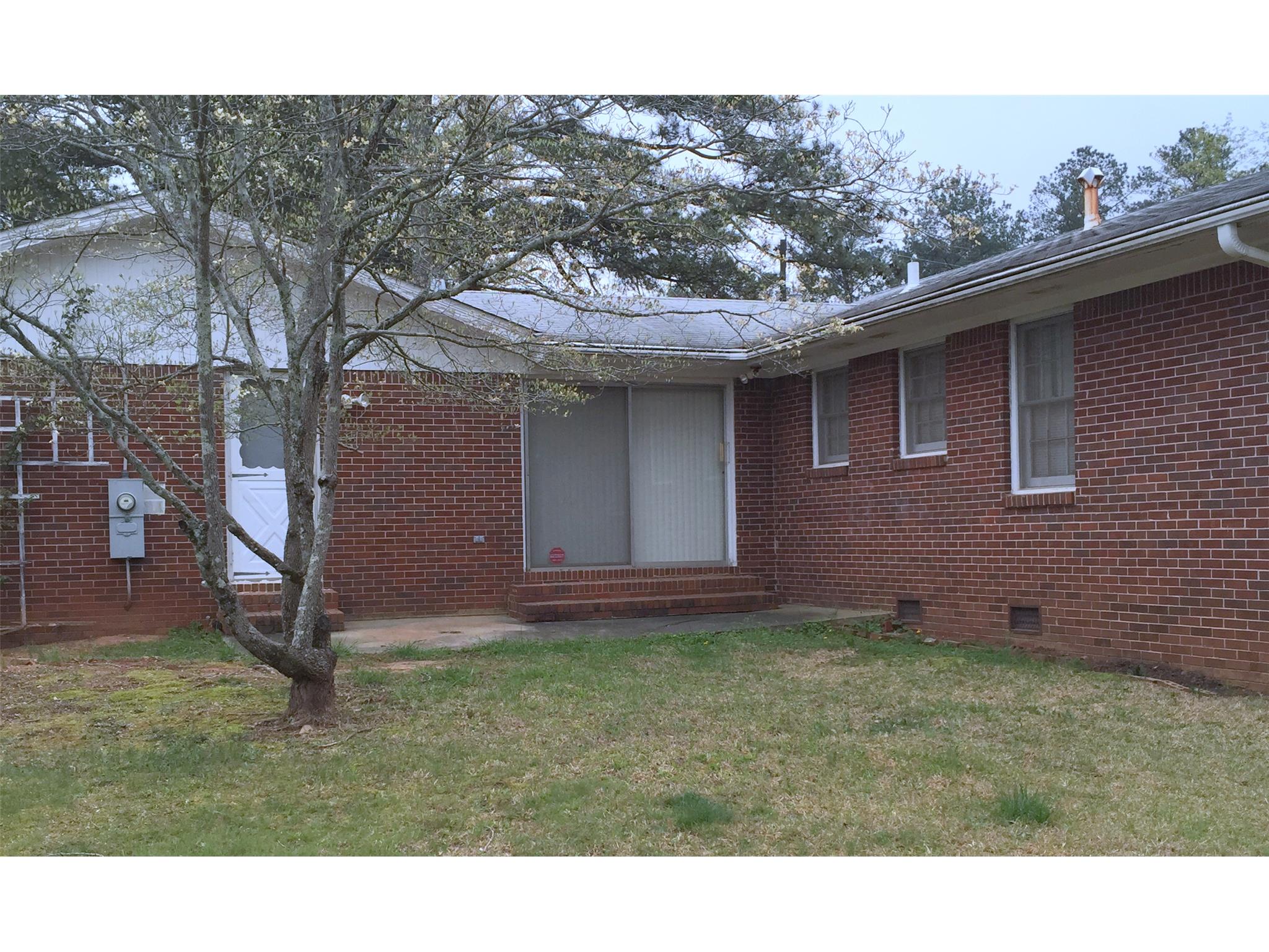 8 Hillside Dr, Hampton, GA 30228 photo 3