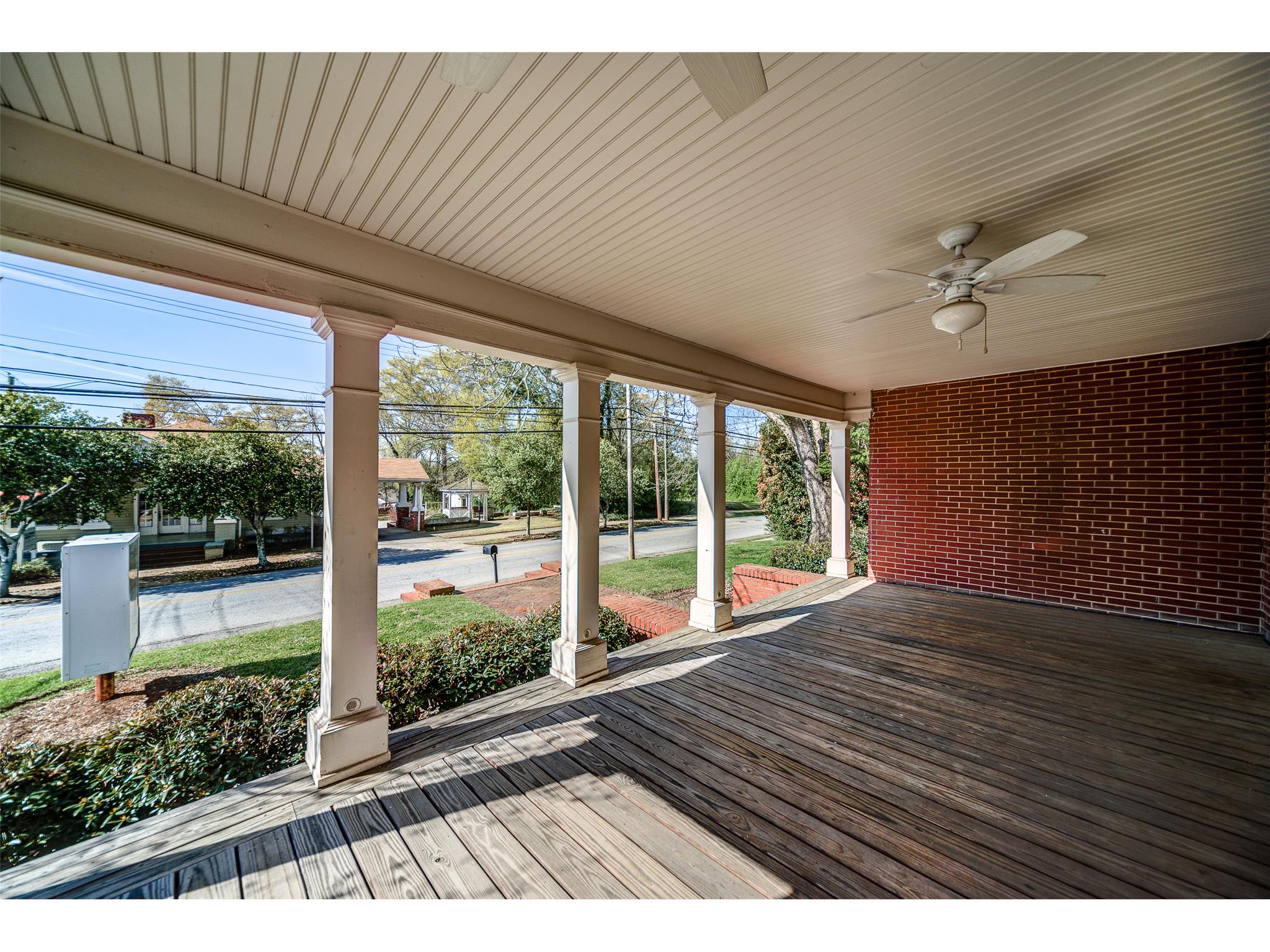49 Spring St, Newnan, GA 30263 photo 5
