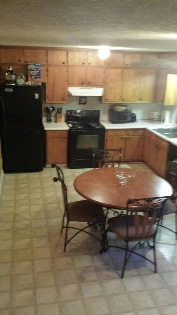 6748 Cambridge Dr, Rex, GA 30273 photo 4