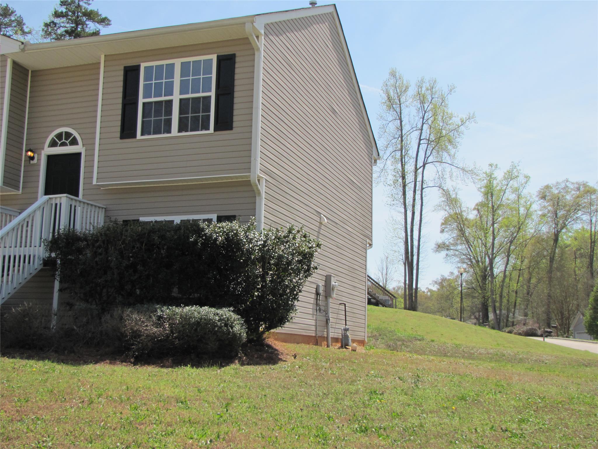 373 Baugh St, Commerce, GA 30529 photo 2