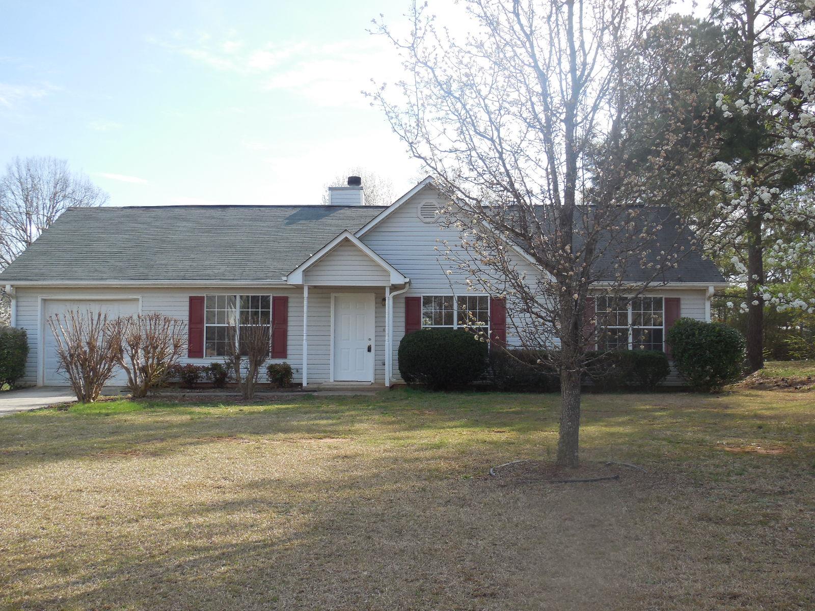 1278 N Hampton Dr, Hampton, GA 30228 photo 1