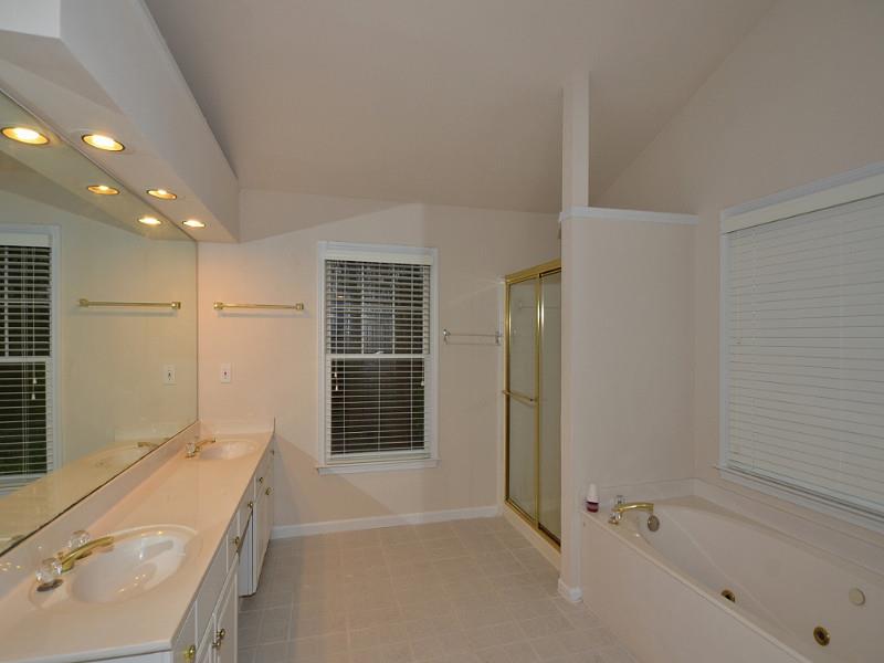 10910 Chatburn Way, Duluth, GA 30097 photo 13