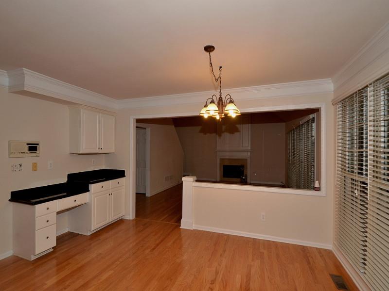 10910 Chatburn Way, Duluth, GA 30097 photo 9