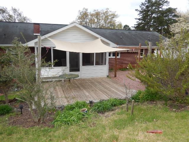 309 Willowdell Dr, Toccoa, GA 30577 photo 5