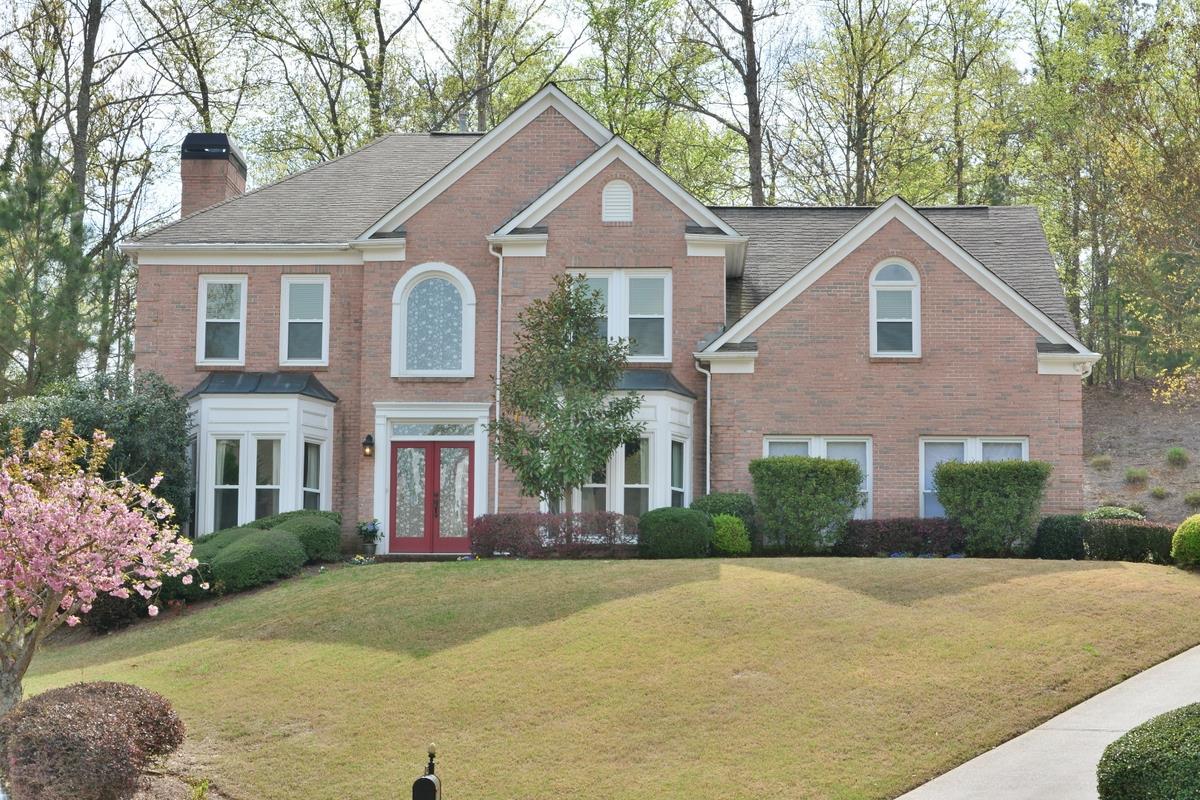 4265 Berkeley View Dr, Berkeley Lake, GA 30096 photo 1
