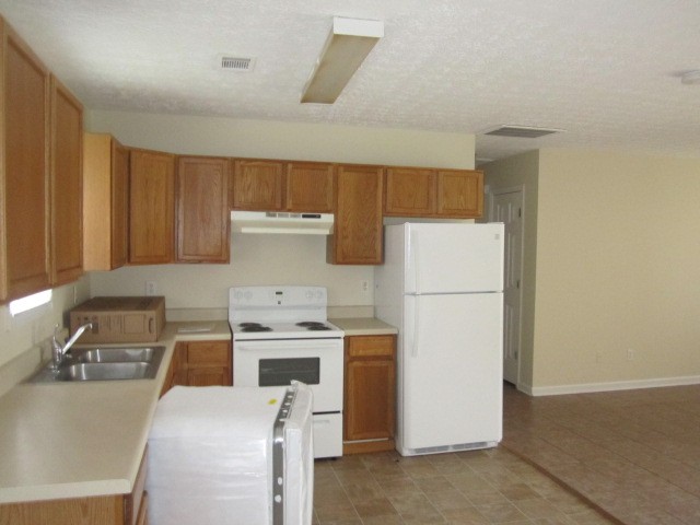 130 Whitehead Ct, Covington, GA 30016 photo 5