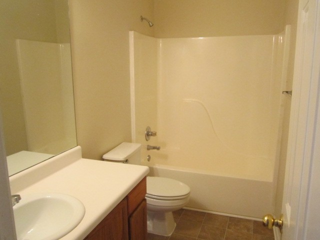 130 Whitehead Ct, Covington, GA 30016 photo 8