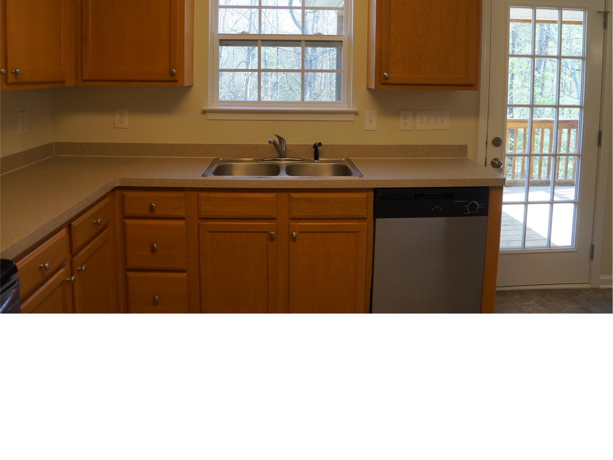 105 Riverbrooke Trl, Covington, GA 30016 photo 6