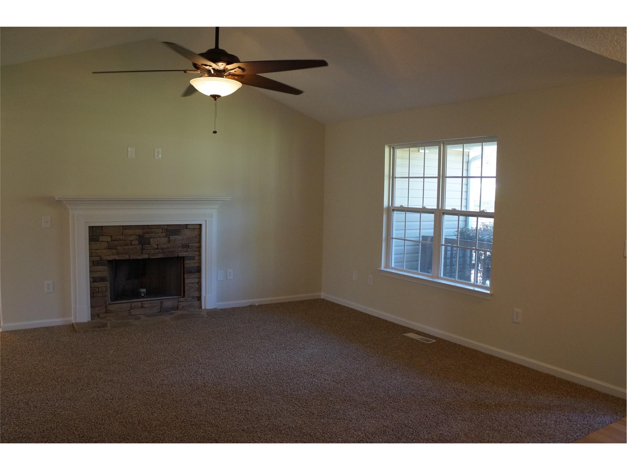 105 Riverbrooke Trl, Covington, GA 30016 photo 3