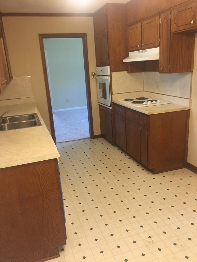 1903 Carla Dr, Morrow, GA 30260 photo 5