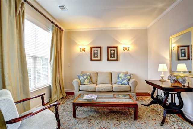 600 Midhurst Pl, Suwanee, GA 30024 photo 11