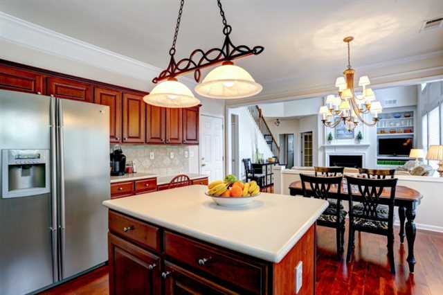 600 Midhurst Pl, Suwanee, GA 30024 photo 9