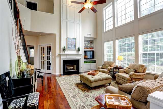 600 Midhurst Pl, Suwanee, GA 30024 photo 3