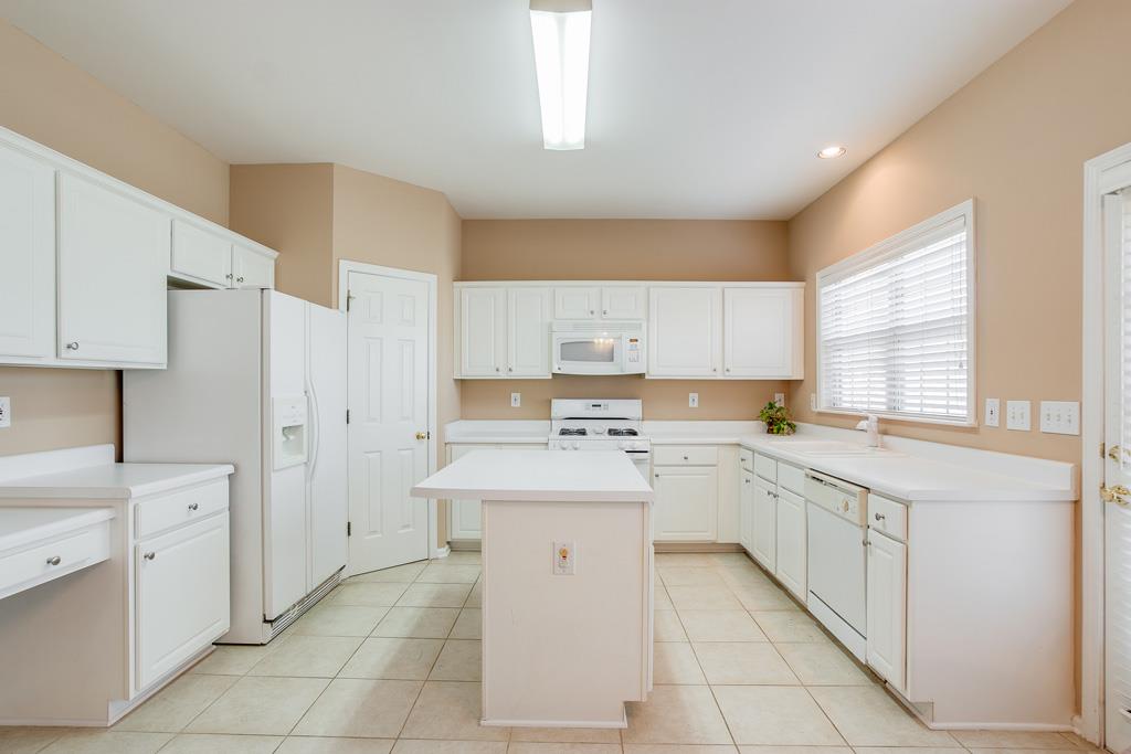 283 Wedmore Ct, Suwanee, GA 30024 photo 11