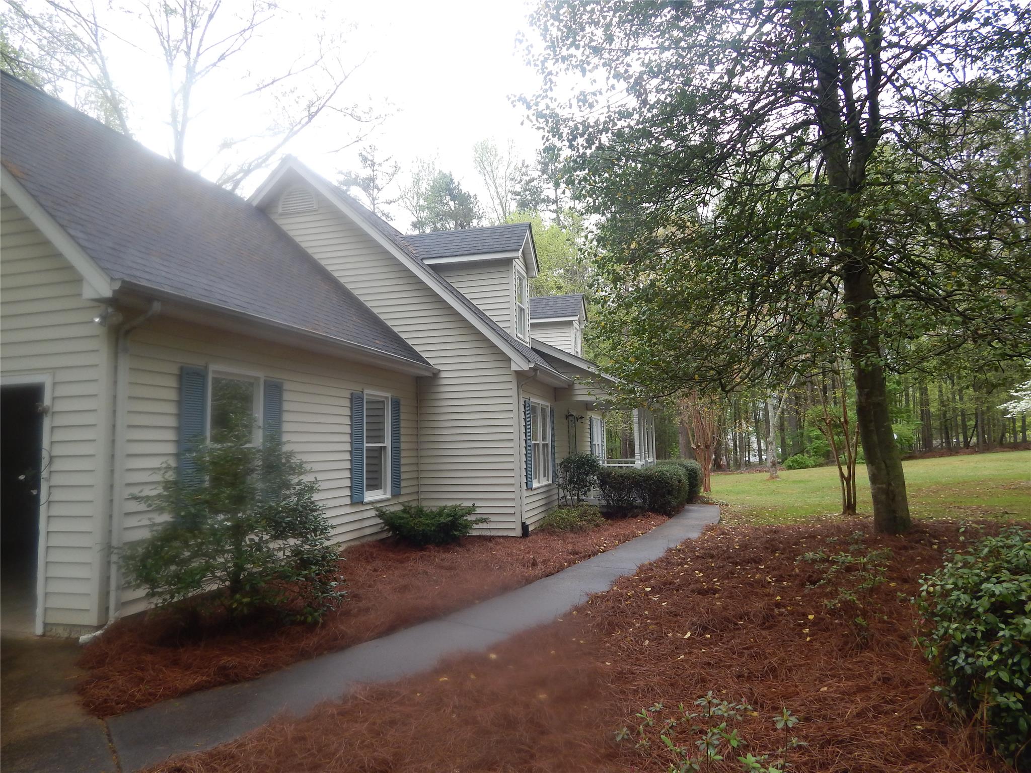 47 Lee Ln, Commerce, GA 30529 photo 1