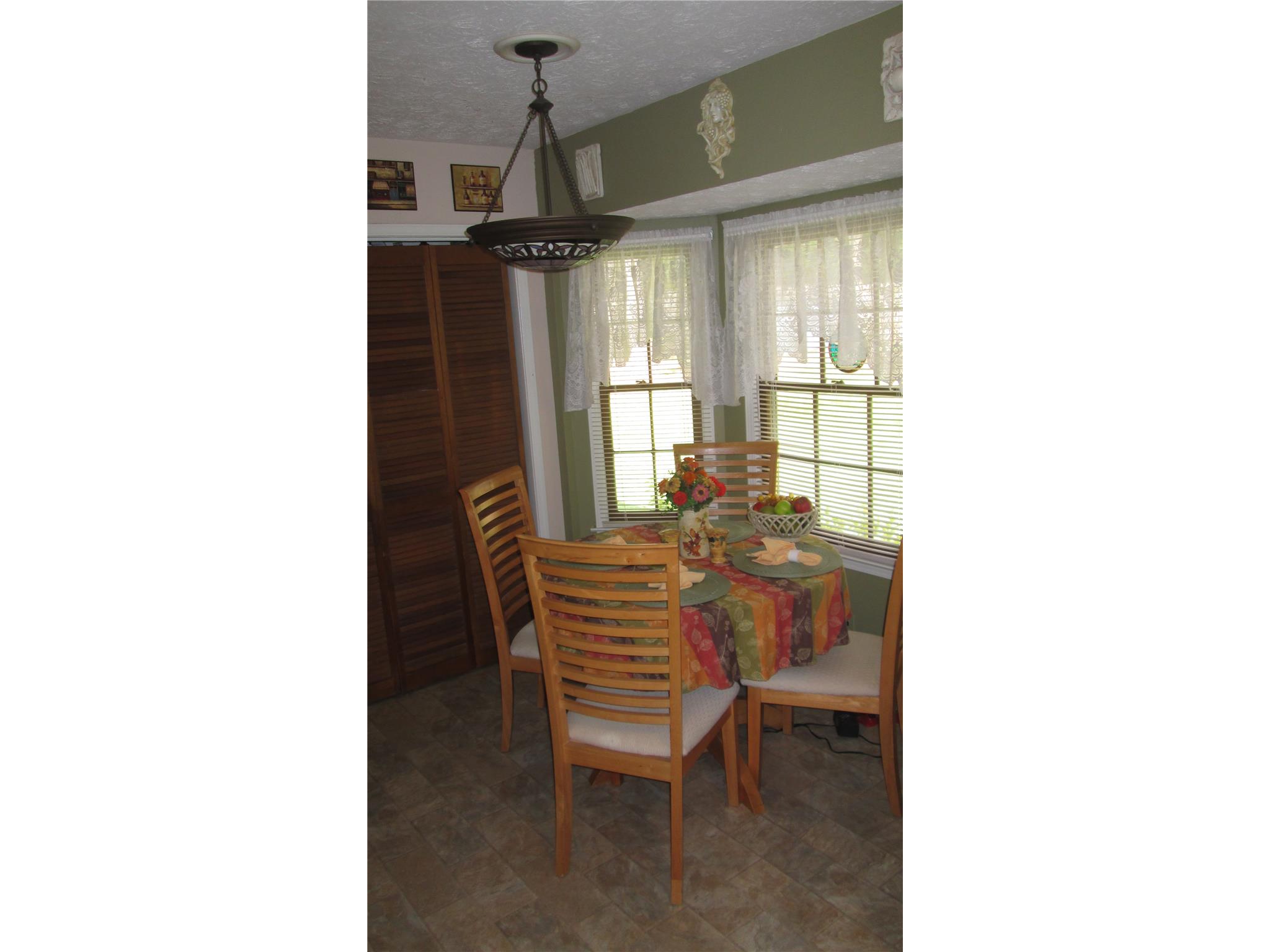 204 Orchard Rd, Rex, GA 30273 photo 7