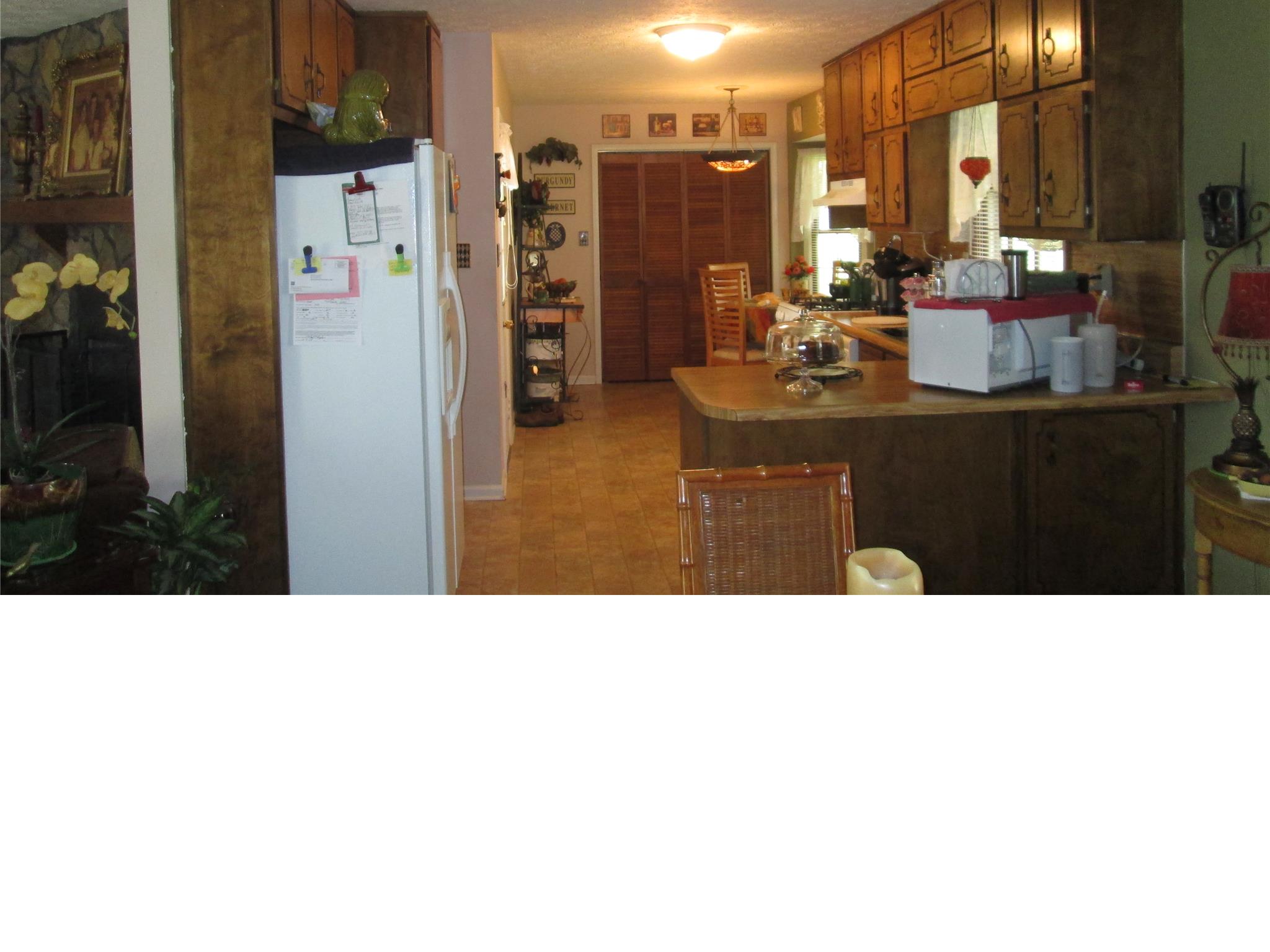 204 Orchard Rd, Rex, GA 30273 photo 2