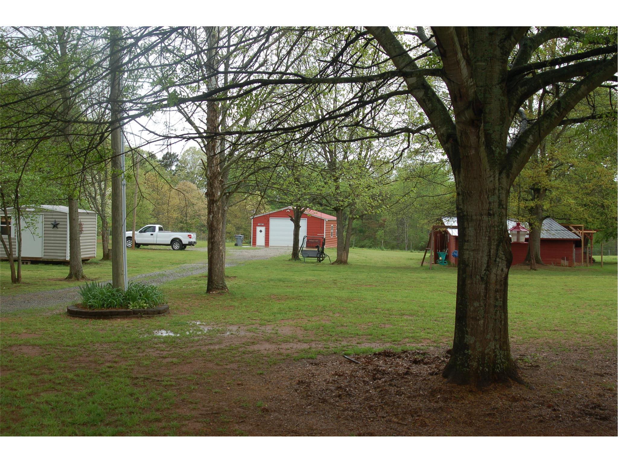 976 Bethlehem Rd, Winder, GA 30680 photo 3