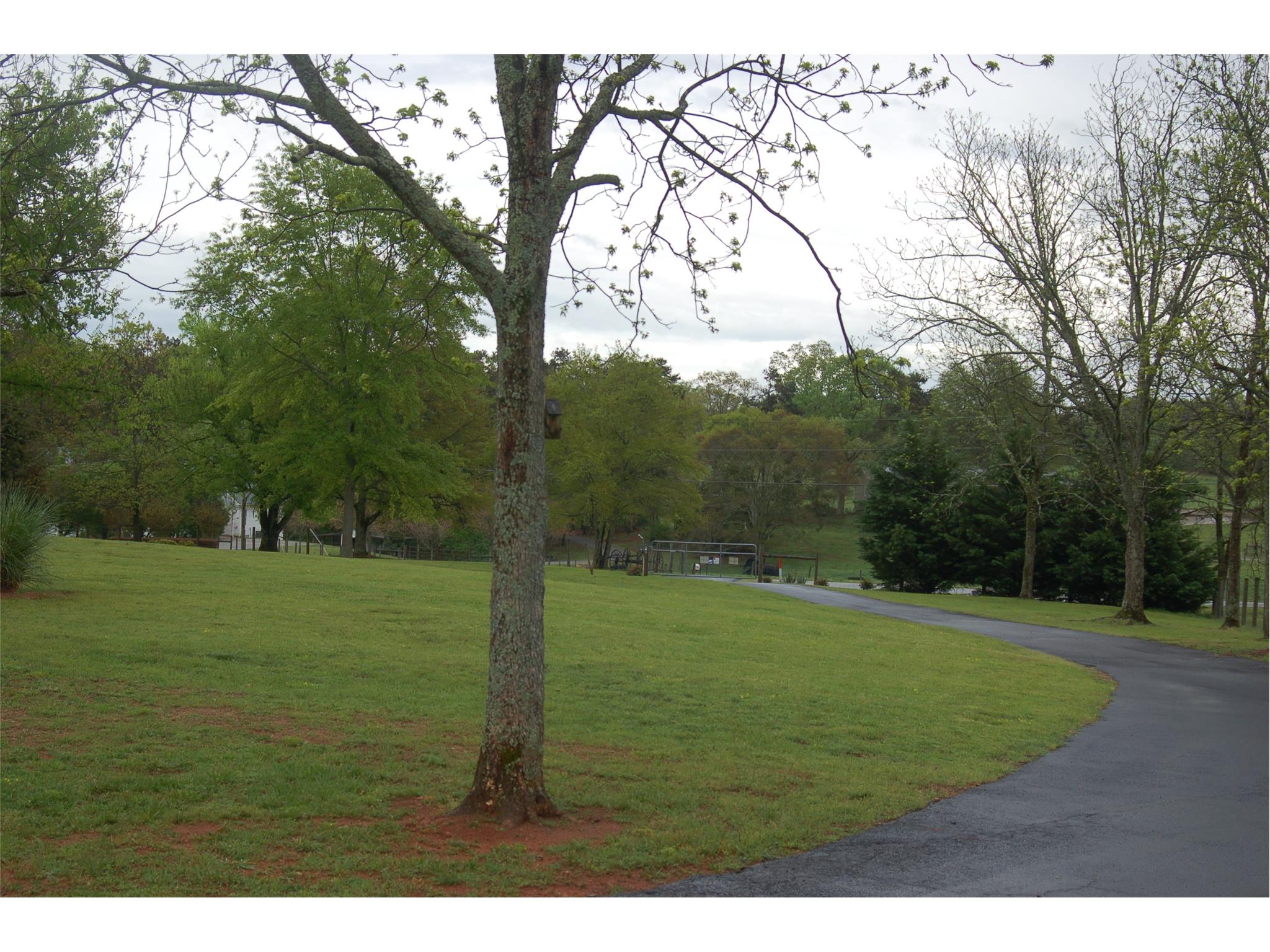 976 Bethlehem Rd, Winder, GA 30680 photo 2