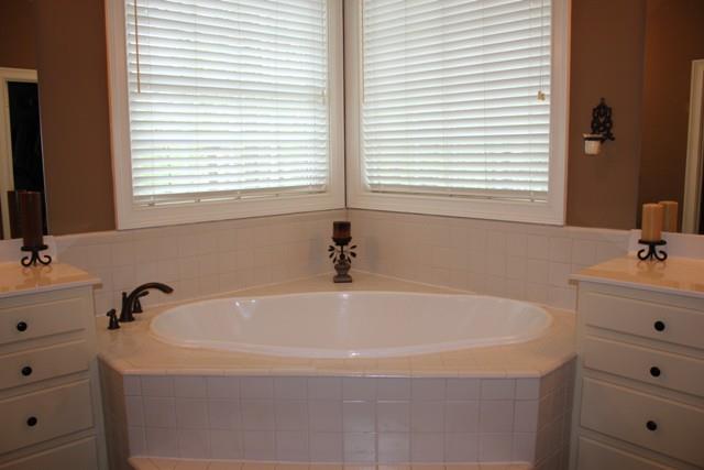 896 Fairway Dr, Monroe, GA 30655 photo 14