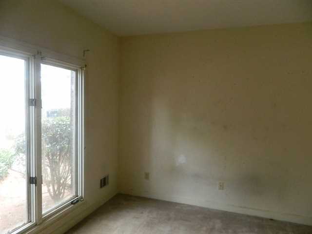 7527 Waters Edge Dr, Stone Mountain, GA 30087 photo 17