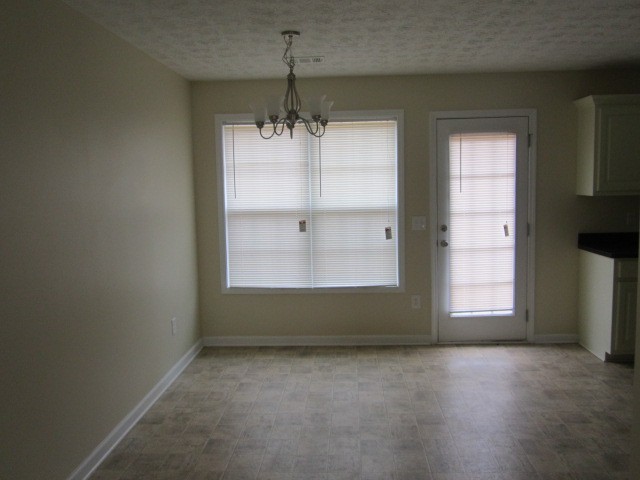 85 Sampson Ct, Covington, GA 30016 photo 4