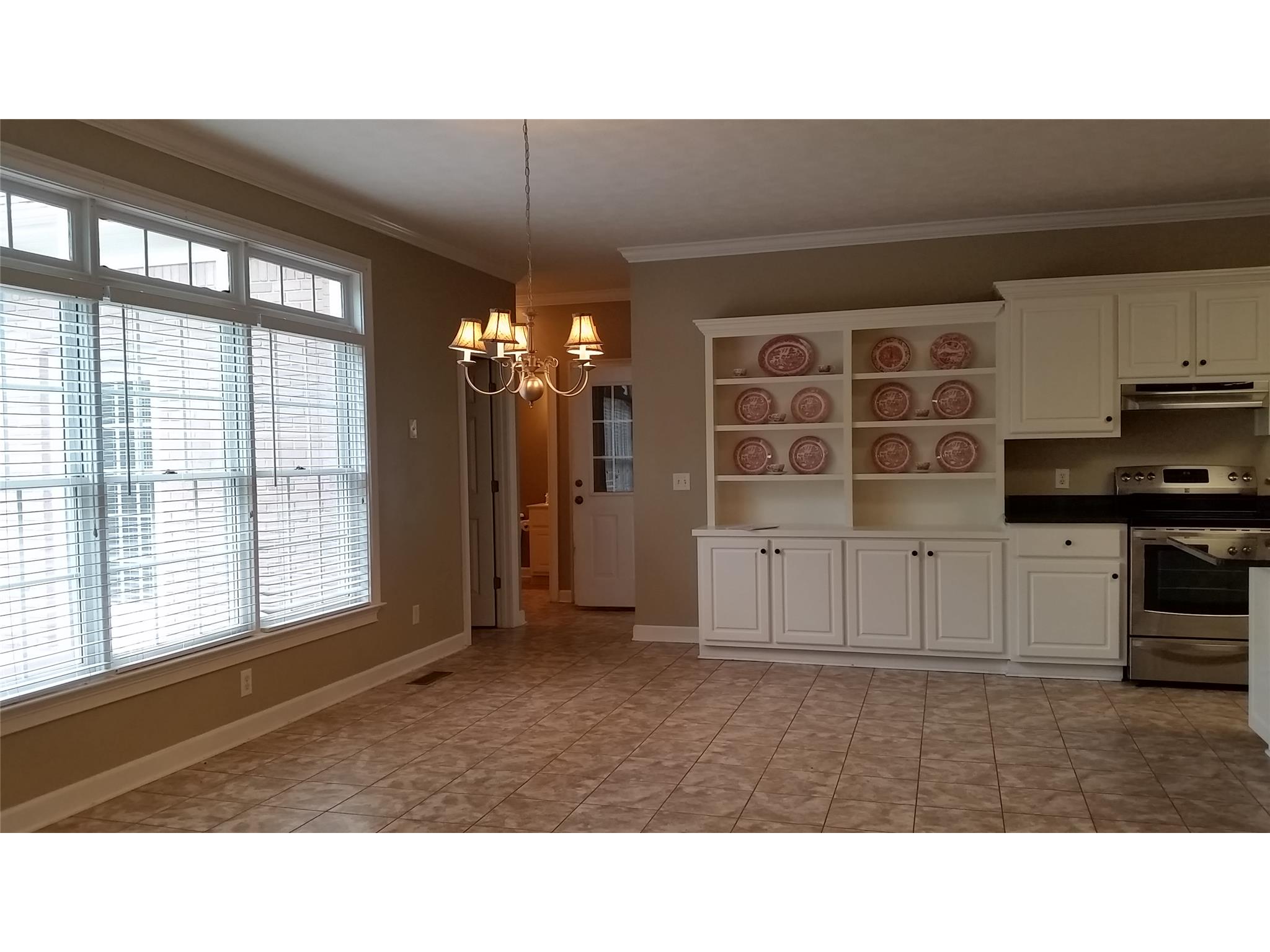 53 Normandy Ct, Winder, GA 30680 photo 6