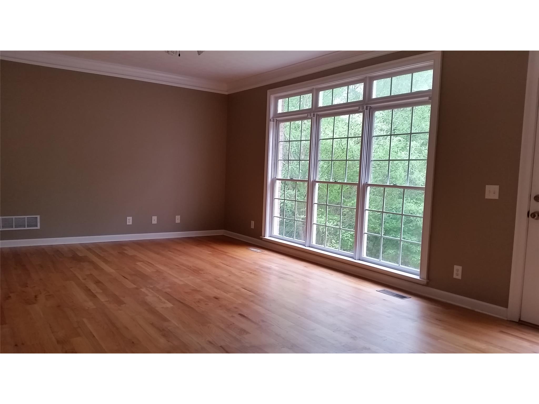 53 Normandy Ct, Winder, GA 30680 photo 11