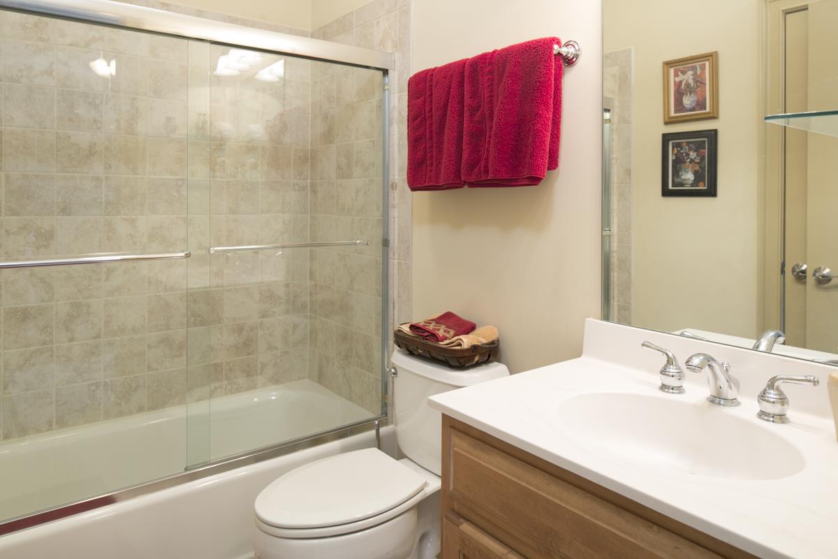 7820 Langner Ln, Suwanee, GA 30024 photo 17