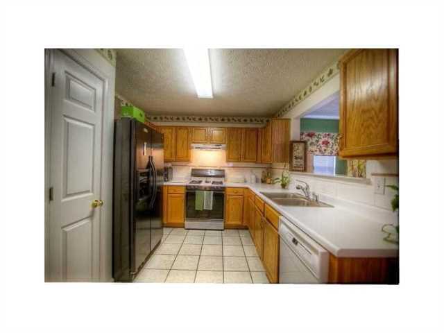 2345 Ashton Dr, Roswell, GA 30076 photo 3