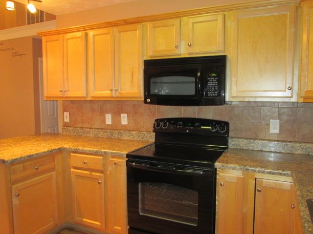 112 Cedar Ridge Dr, Lagrange, GA 30241 photo 6